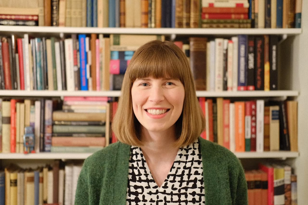 Bookis skribent Erika.