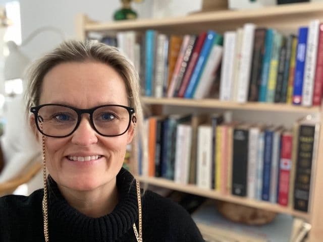 Hjemme hos mamma Liv og barna Lise (13), Petter (11), og Jenny (7) er det mye leseglede.